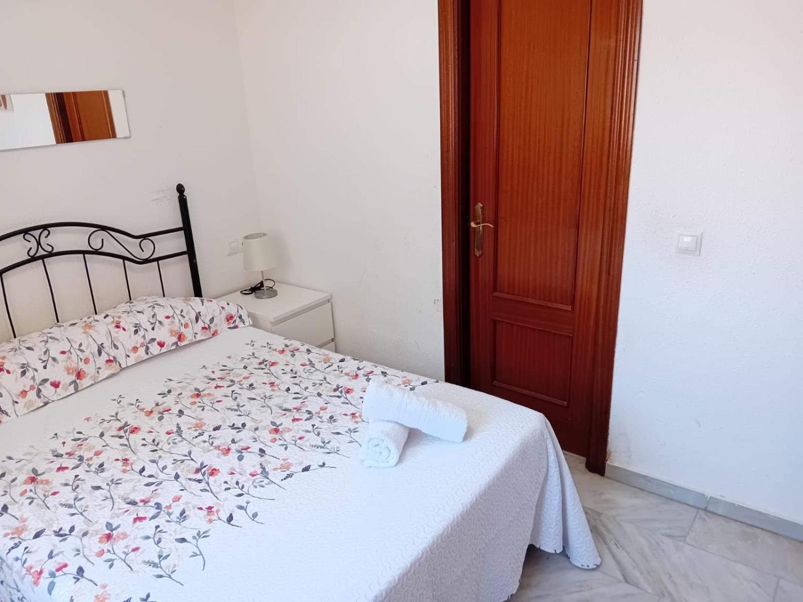 Apartamento Sostoa 1 Малага Екстериор снимка