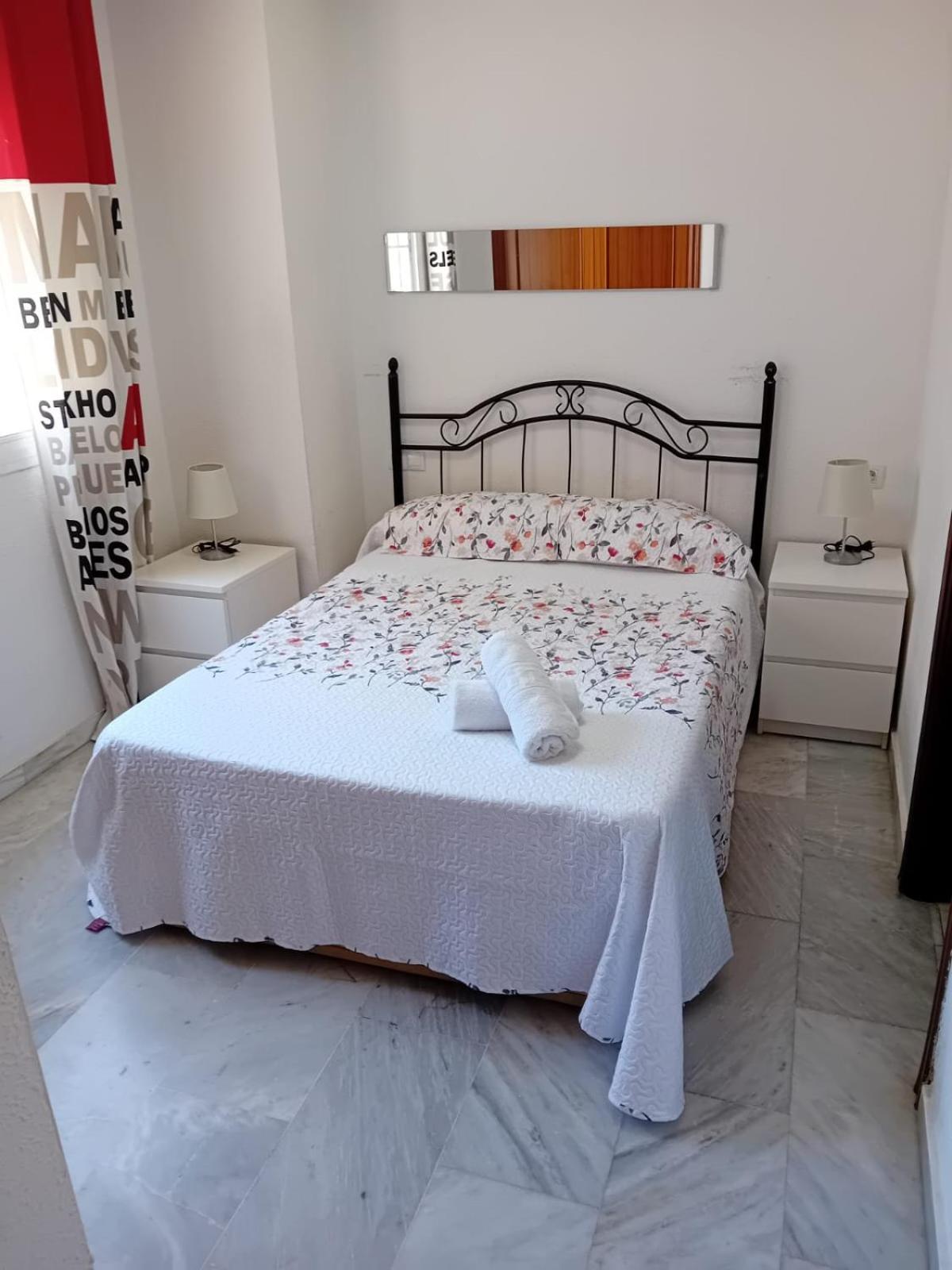 Apartamento Sostoa 1 Малага Екстериор снимка